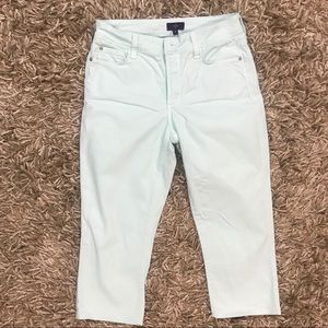 NYDJ Capris - Mint Green - Sz 6